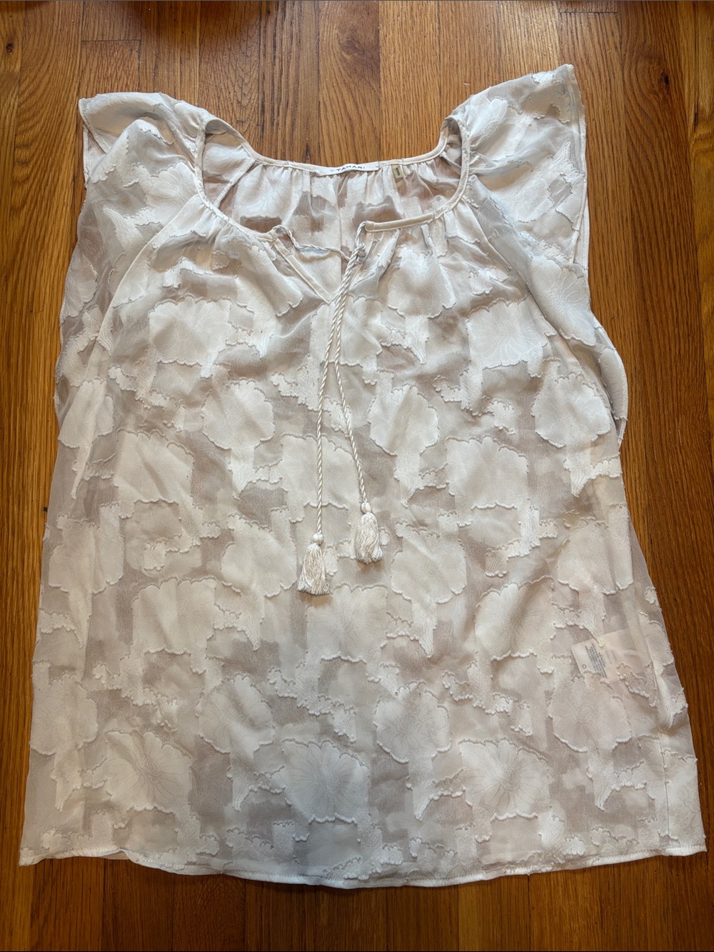 Tahari White Floral Embroidered Peasant Top